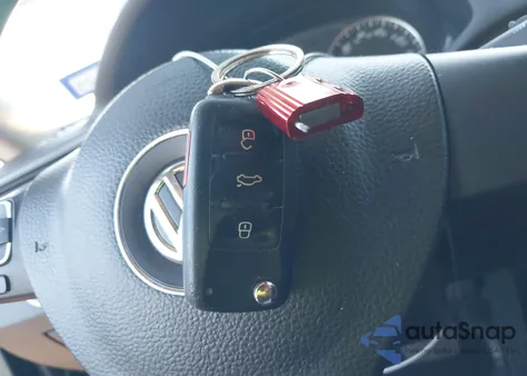 2015 Volkswagen Passat 1.8T Limited Edition из США, поврежденный, VIN 1VWAS7A37FC116915